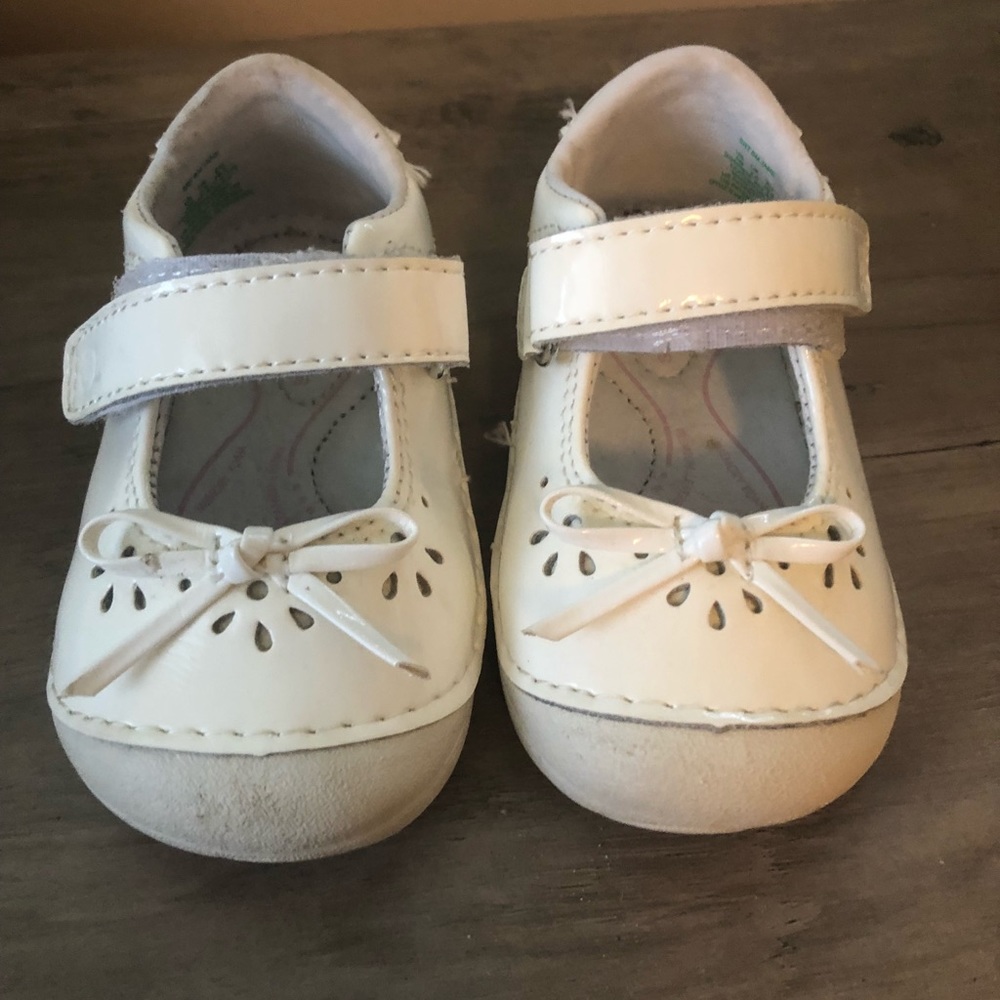 White Mary Jane Stride Rite 4W